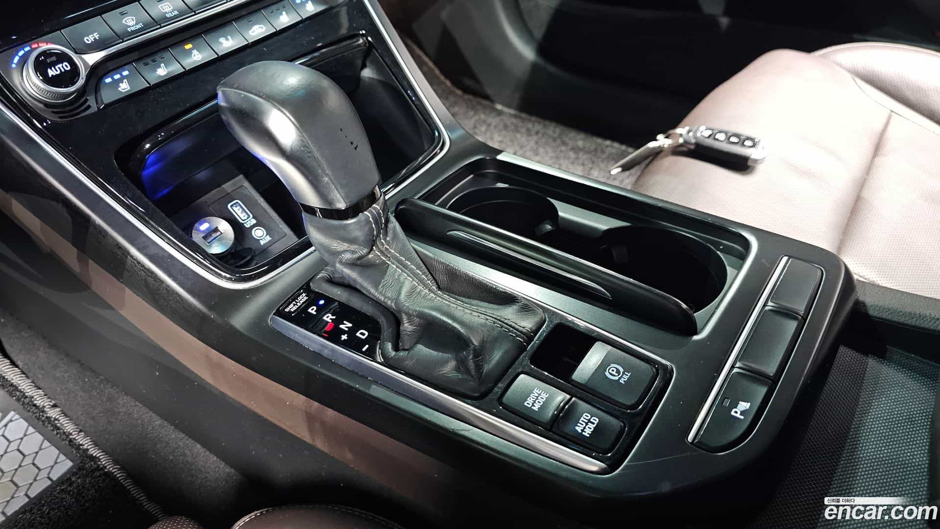 Grandeur Hyundai 2017.4-INNER-009