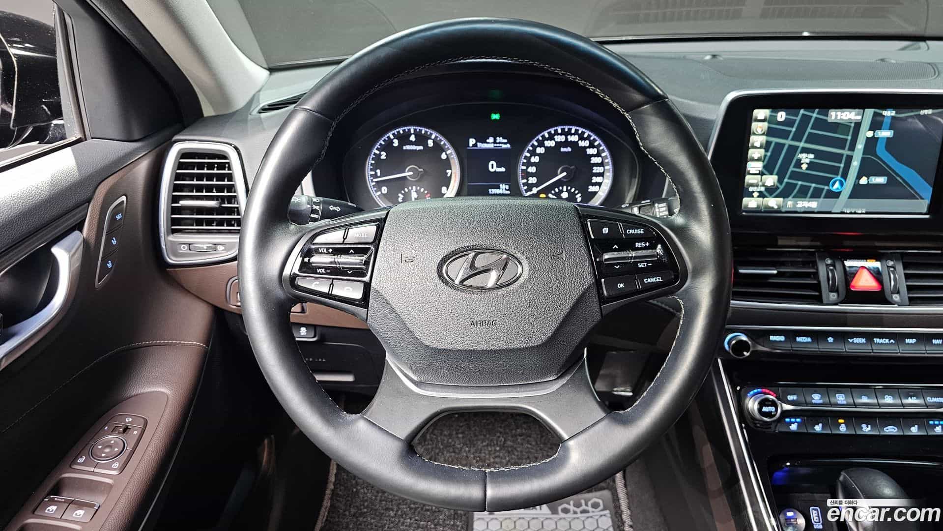 Grandeur Hyundai 2017.4-OPTION-016