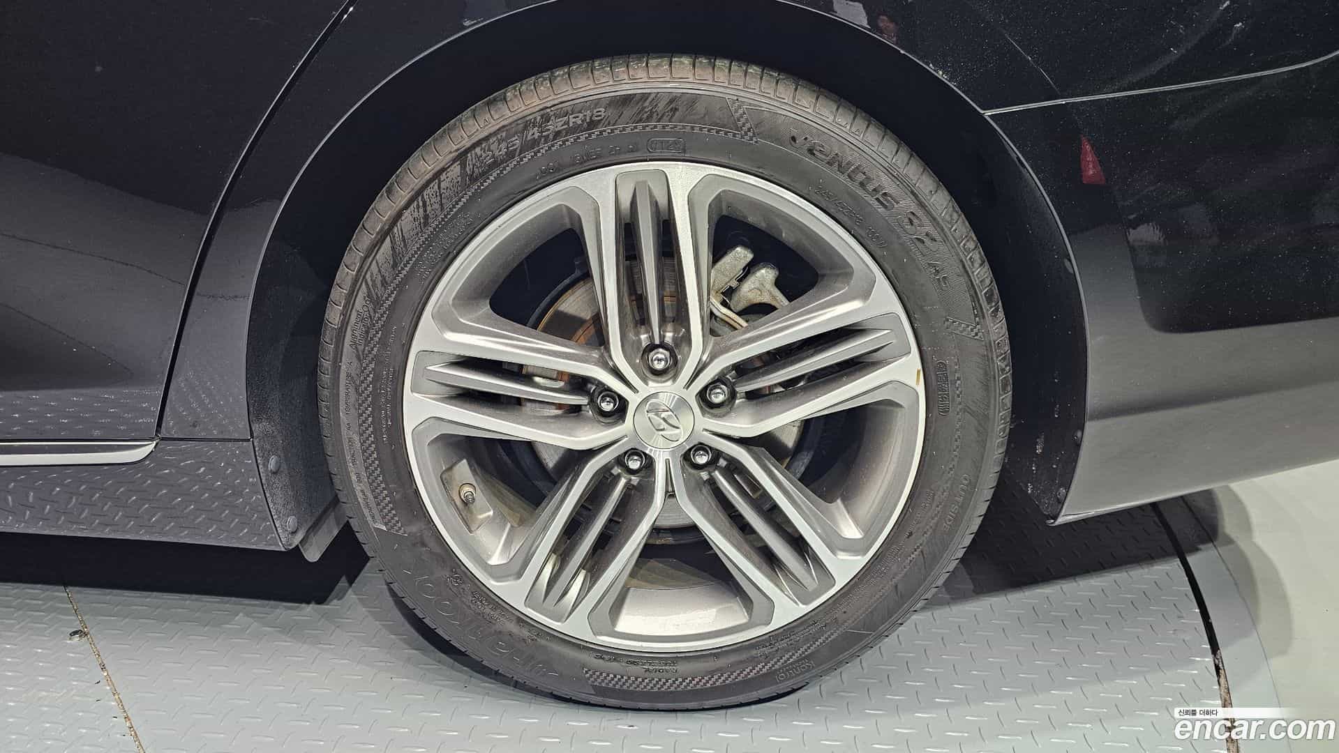 Grandeur Hyundai 2017.4-OUTER-031