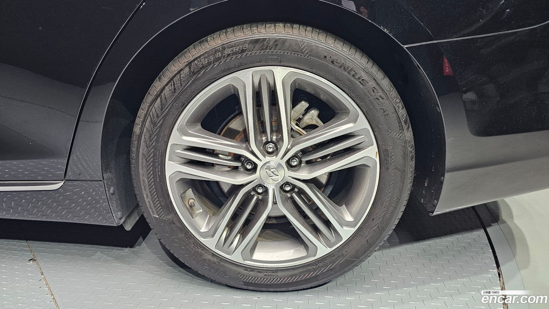 Main__Slider__Photo:Grandeur Hyundai 2017.4-20