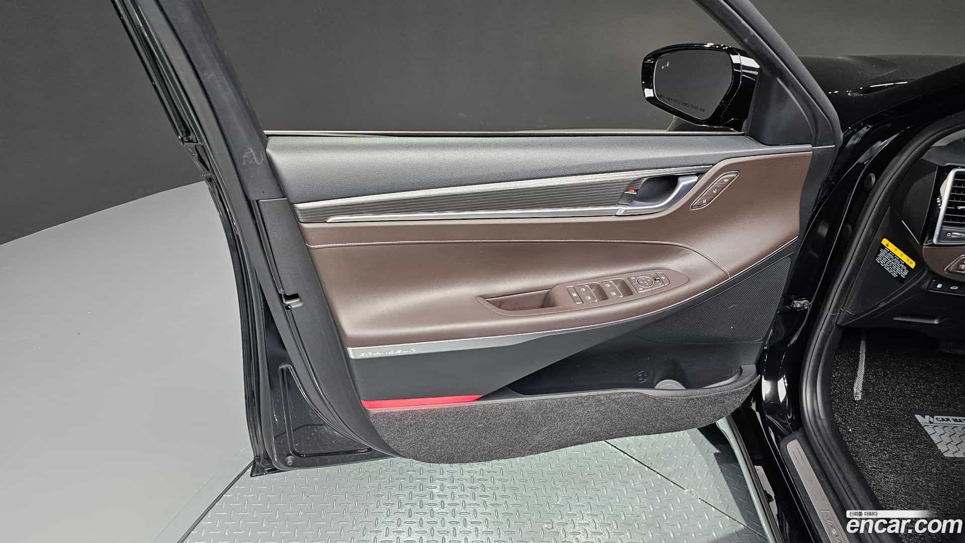 Grandeur Hyundai 2017.4-INNER-034