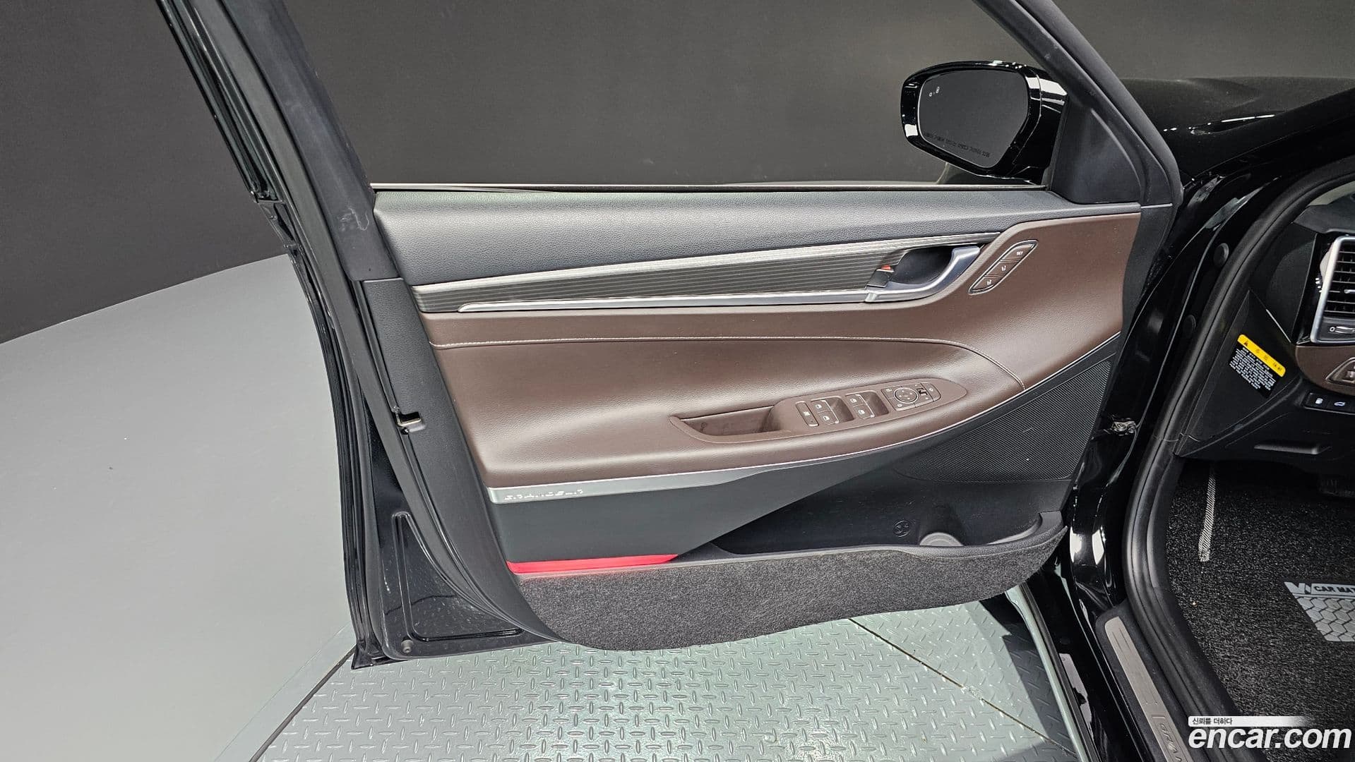 Main__Slider__Photo:Grandeur Hyundai 2017.4-23