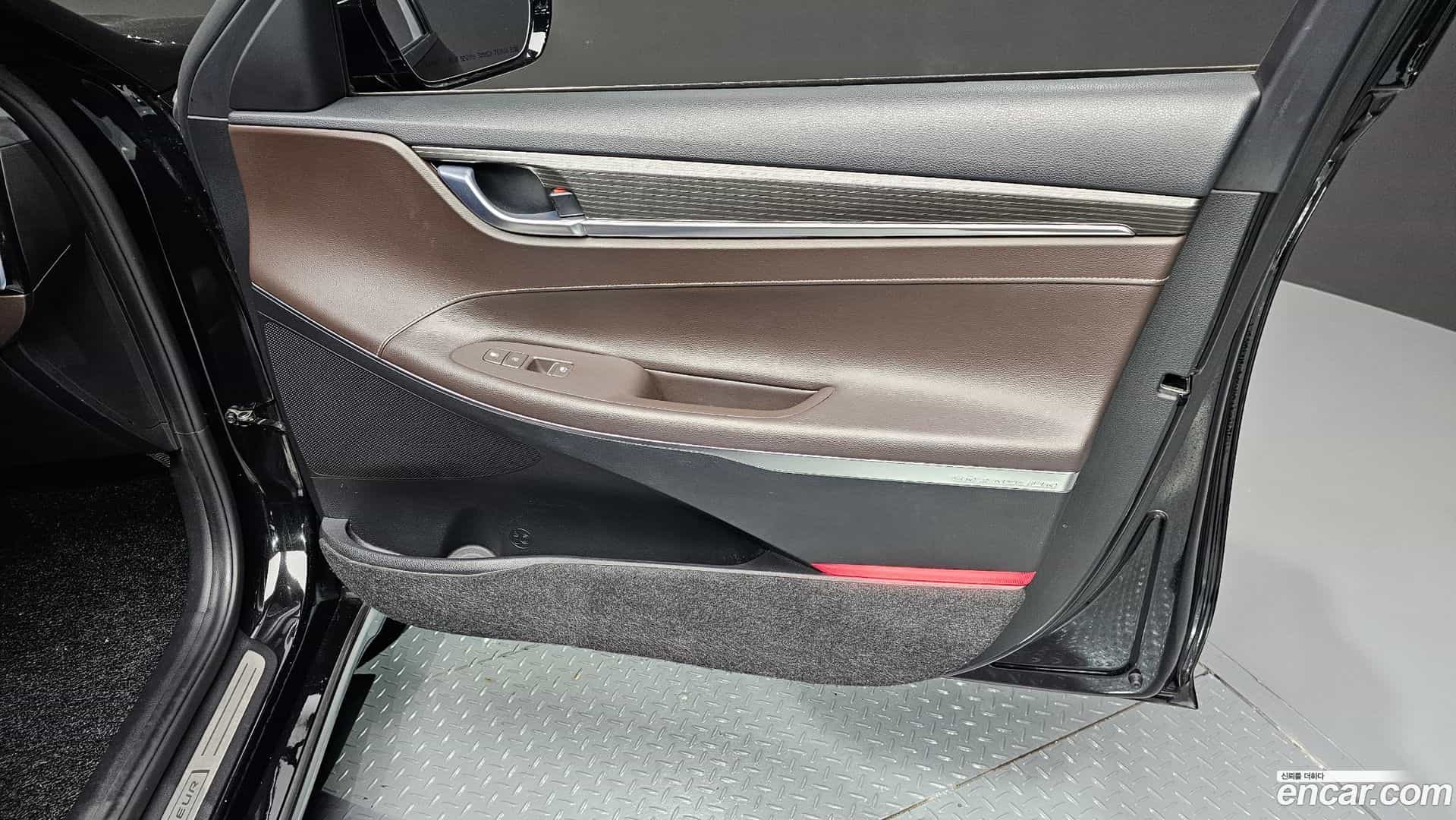 Grandeur Hyundai 2017.4-INNER-035