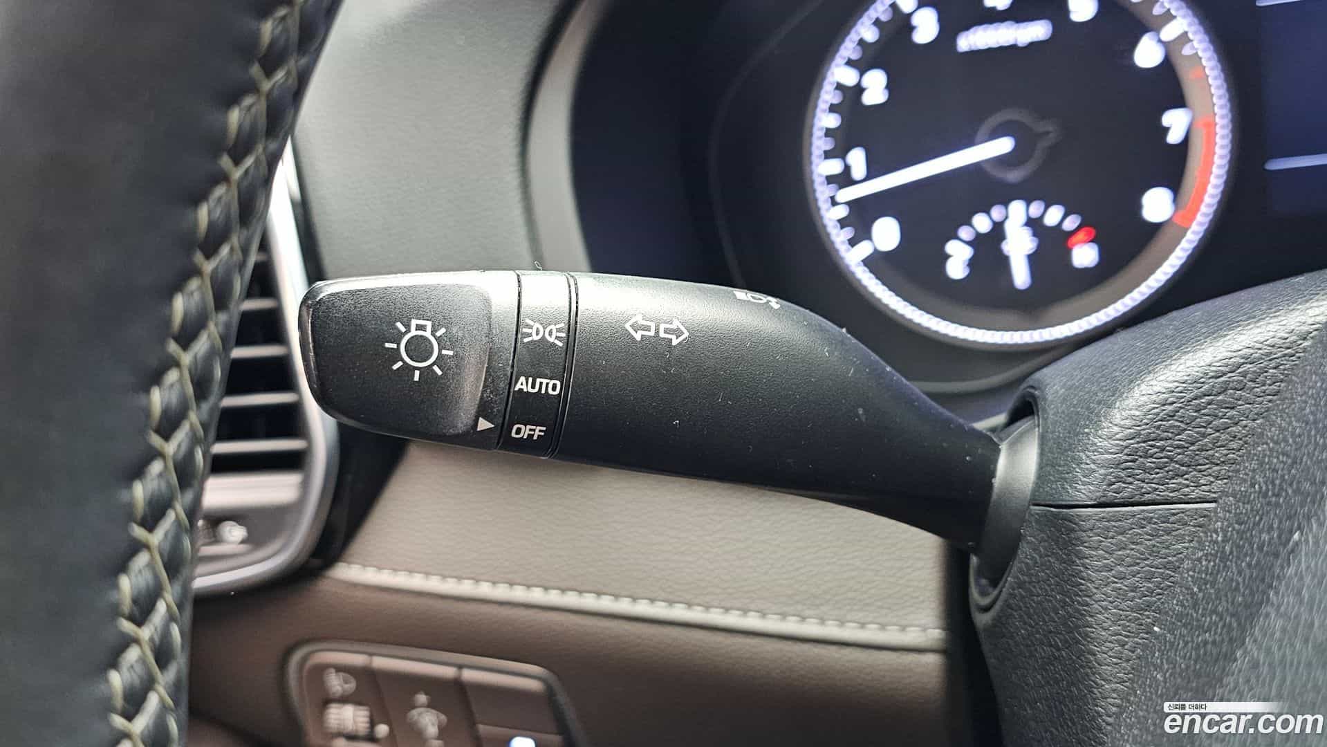 Grandeur Hyundai 2017.4-OPTION-044