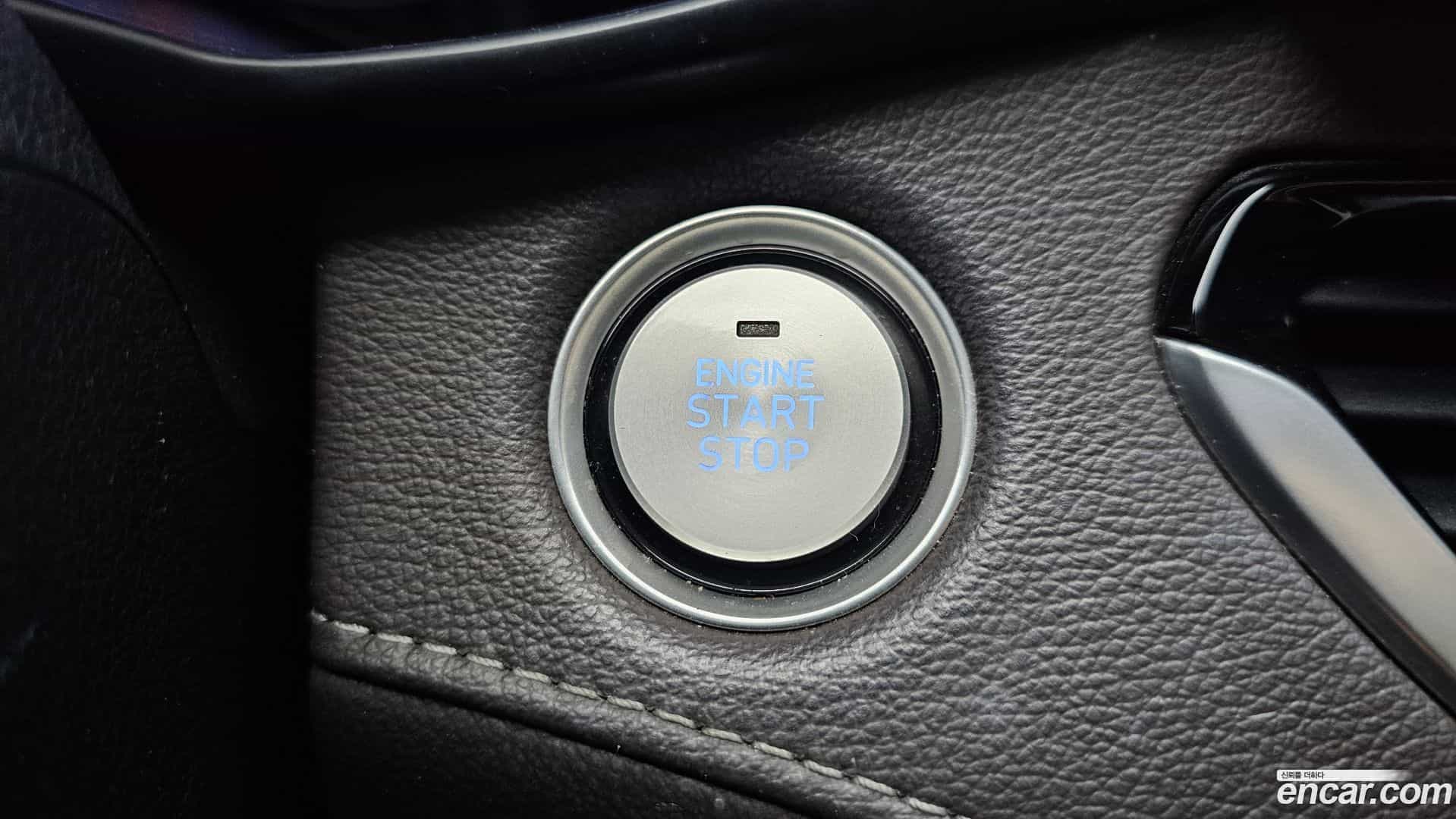 Grandeur Hyundai 2017.4-OPTION-046