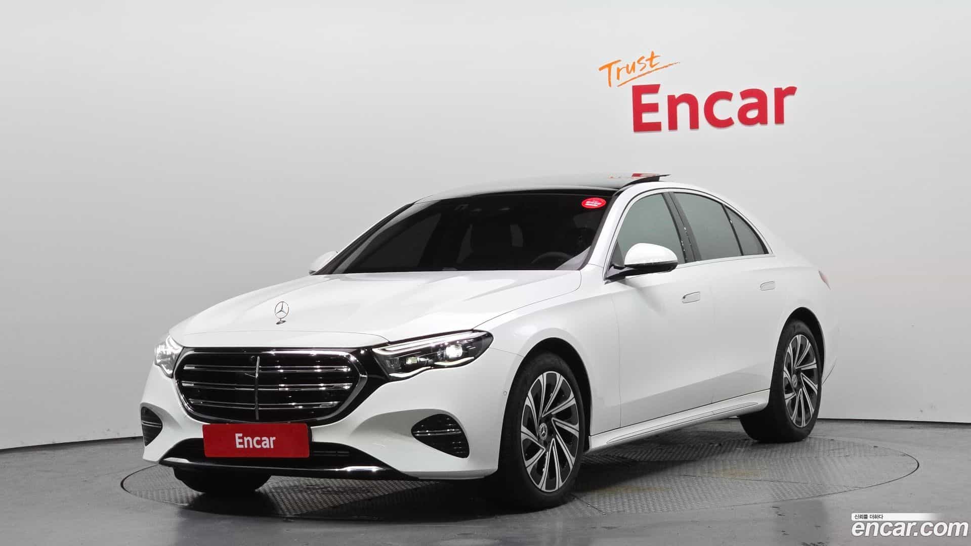 E-Class Mercedes-Benz 2024.7-OUTER-001