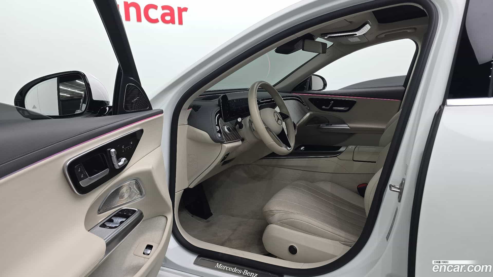 E-Class Mercedes-Benz 2024.7-INNER-010