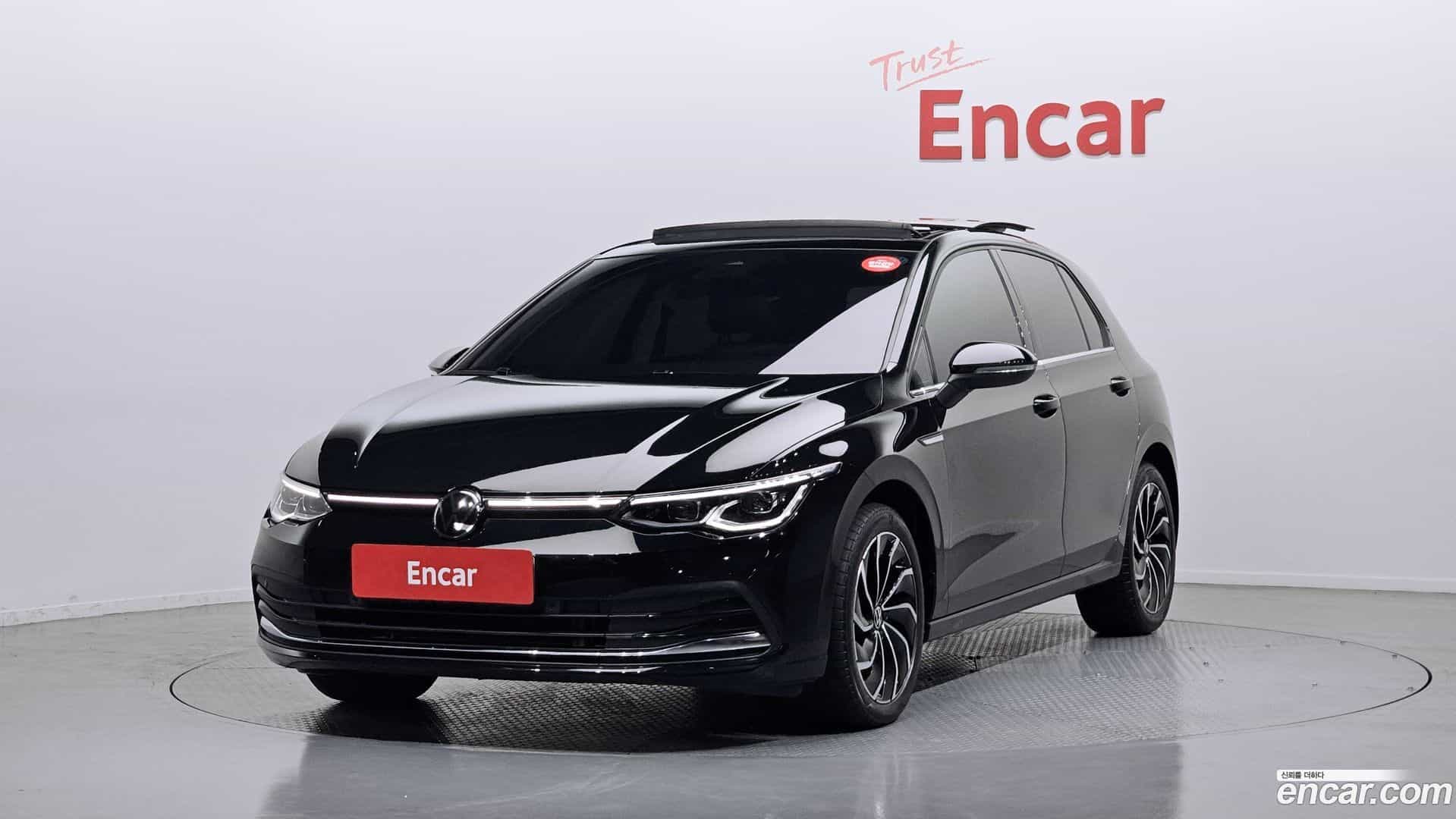 Golf Volkswagen 2022.3-OUTER-001