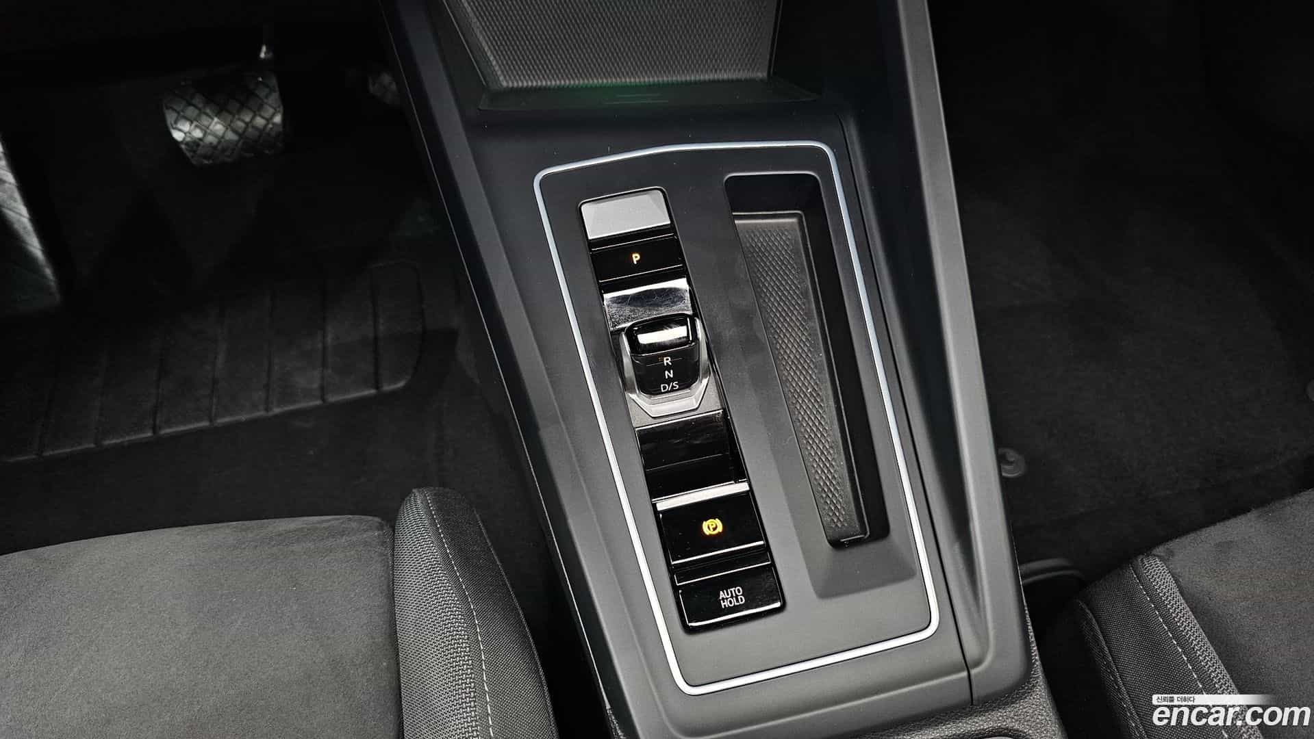 Golf Volkswagen 2022.3-INNER-009