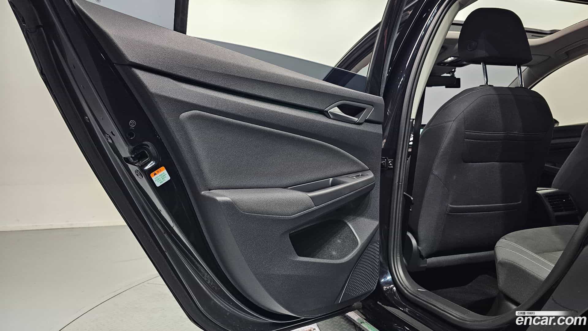 Golf Volkswagen 2022.3-INNER-035