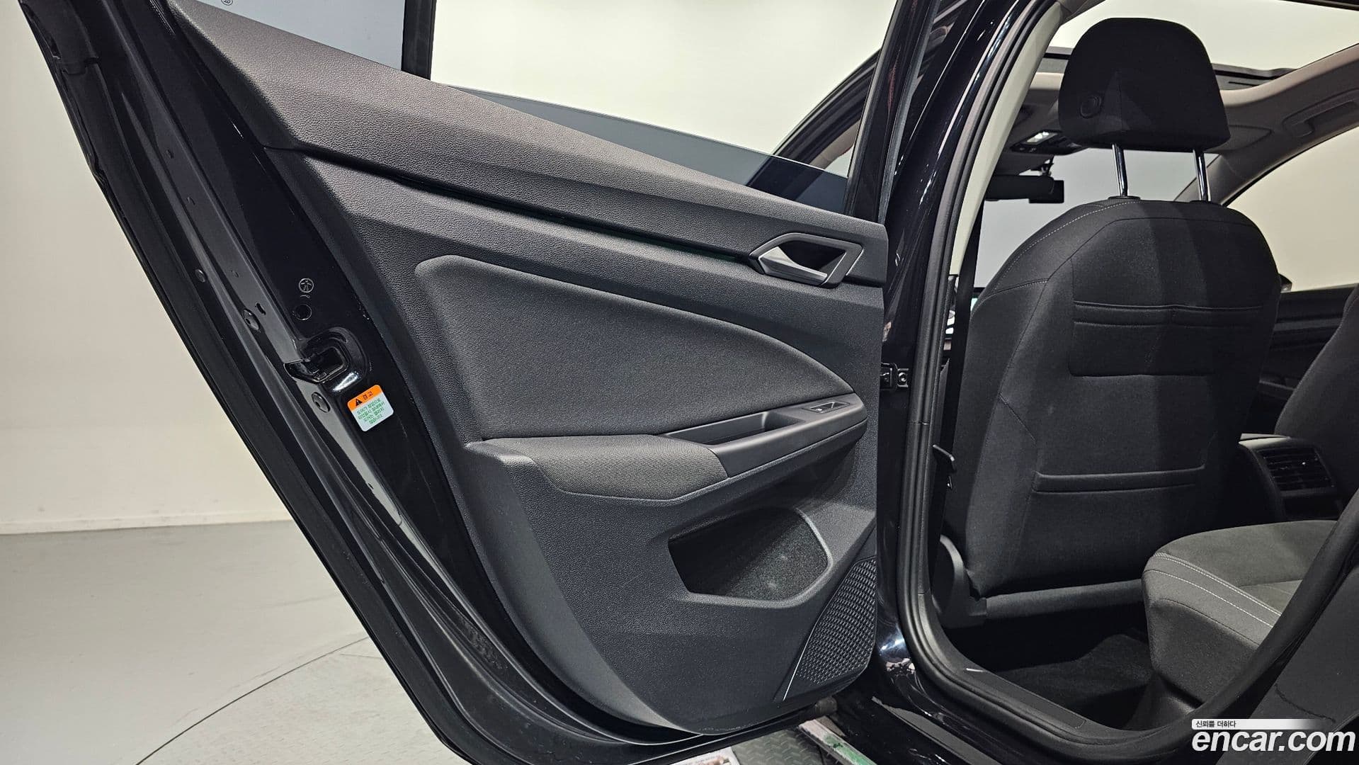 Main__Slider__Photo:Golf Volkswagen 2022.3-24