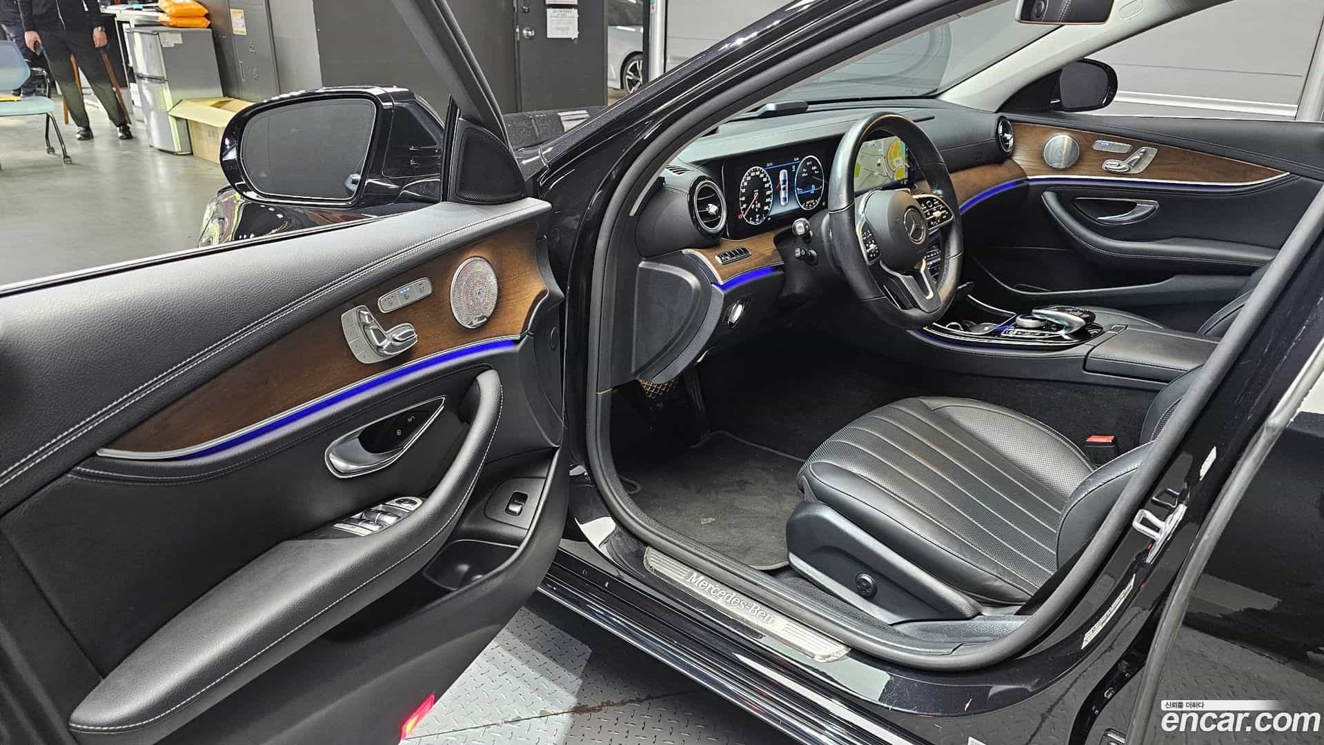 E-Class Mercedes-Benz 2018.11-INNER-010