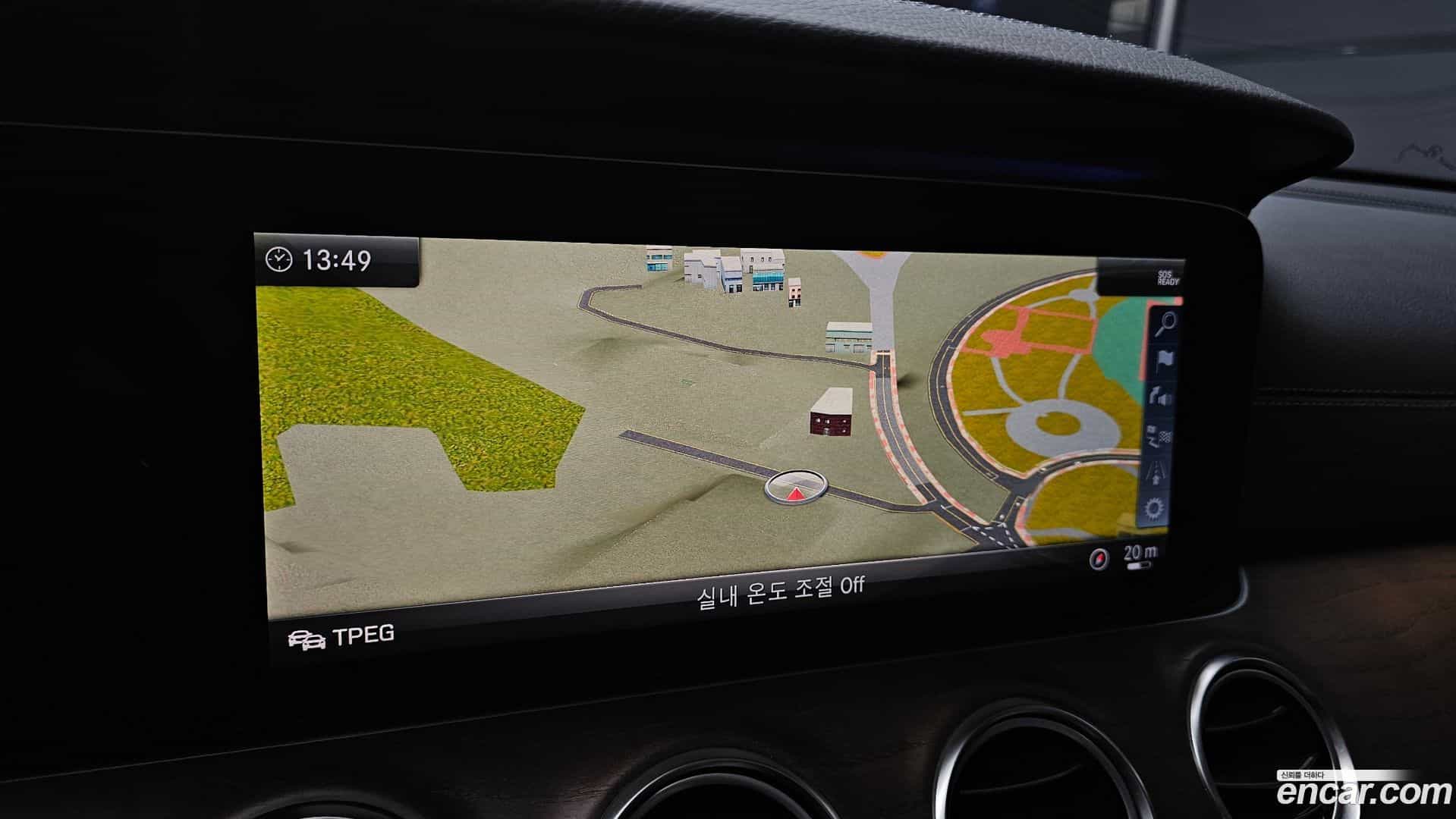 E-Class Mercedes-Benz 2018.11-OPTION-019