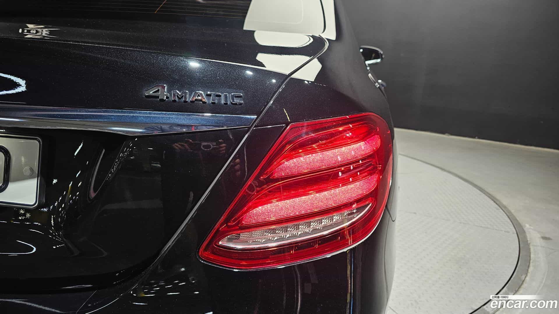 E-Class Mercedes-Benz 2018.11-OUTER-033