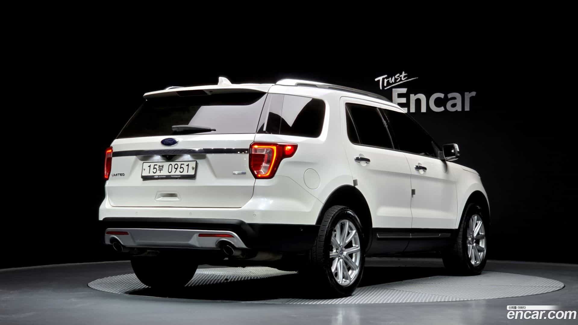 Explorer Ford 2015.9-OUTER-002
