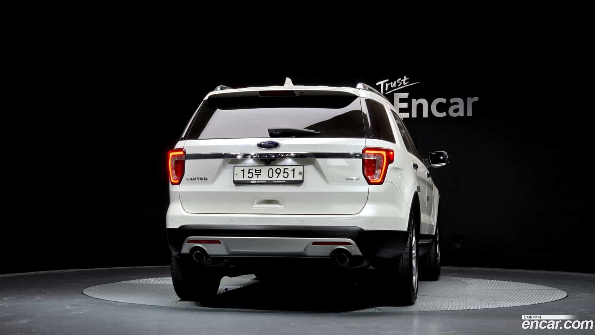 Explorer Ford 2015.9-OUTER-004
