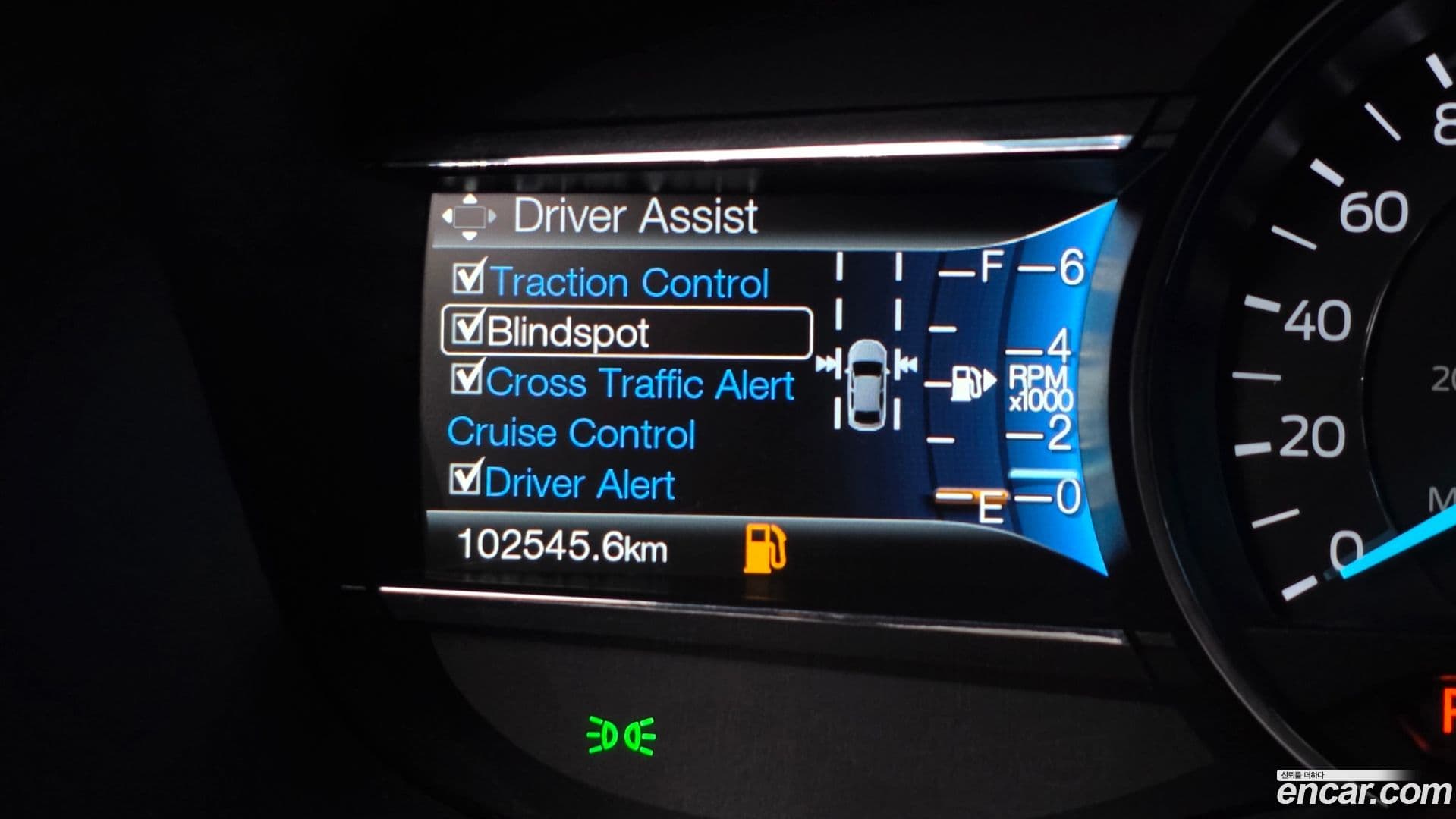 Main__Slider__Photo:Explorer Ford 2015.9-15