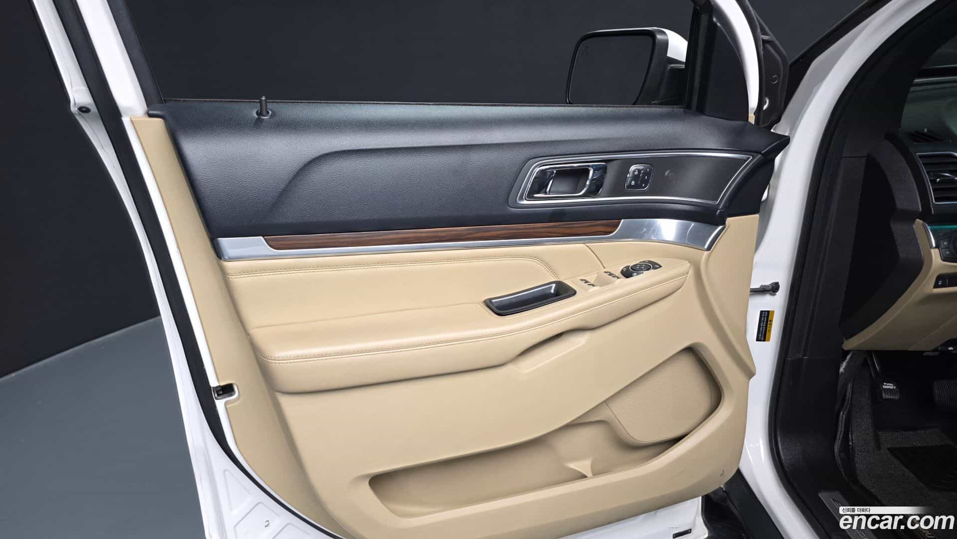 Explorer Ford 2015.9-INNER-034