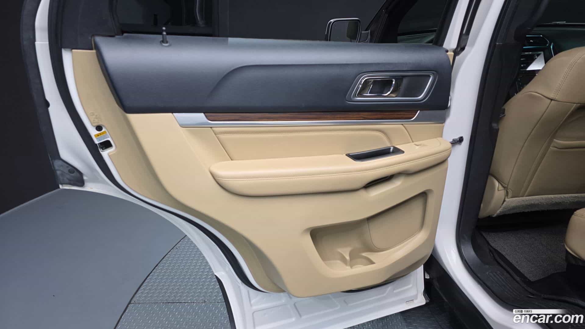 Explorer Ford 2015.9-INNER-035