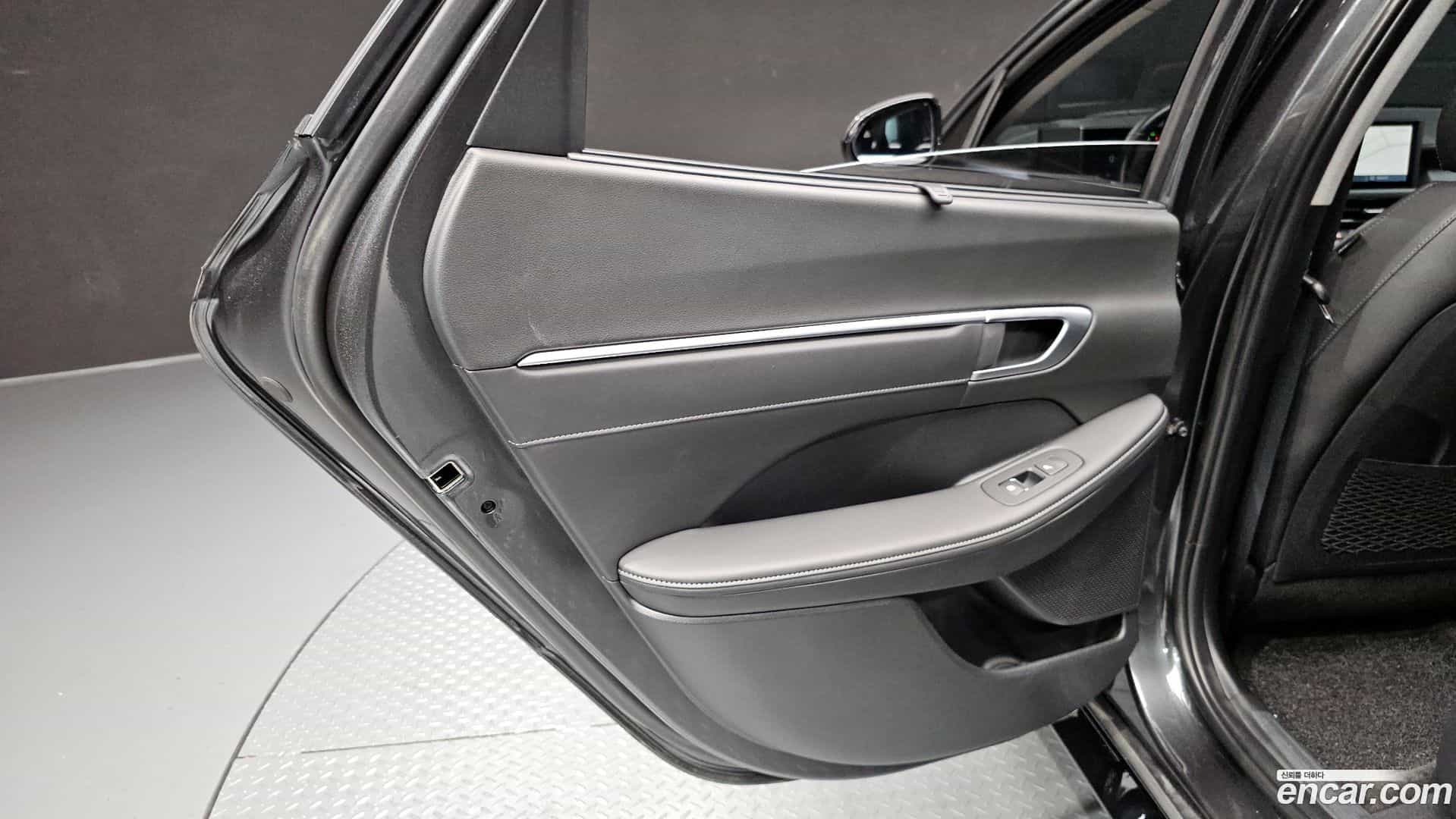 Sonata Hyundai 2025.1-INNER-035