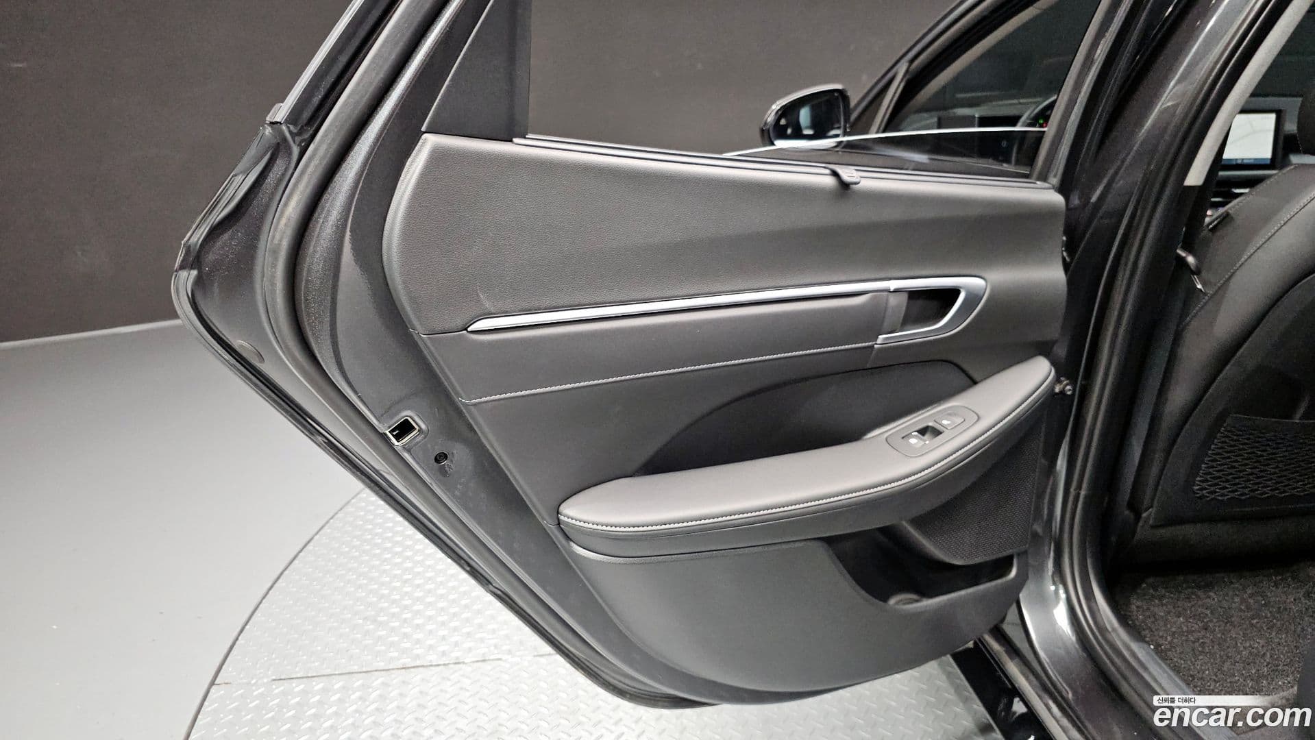 Main__Slider__Photo:Sonata Hyundai 2025.1-24