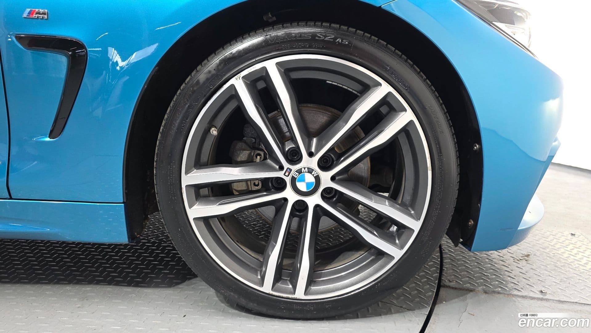 Main__Slider__Photo:4-Series BMW 2018.11-20