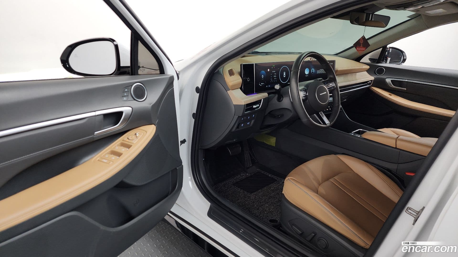 Main__Slider__Photo:Sonata Hyundai 2024.0-9