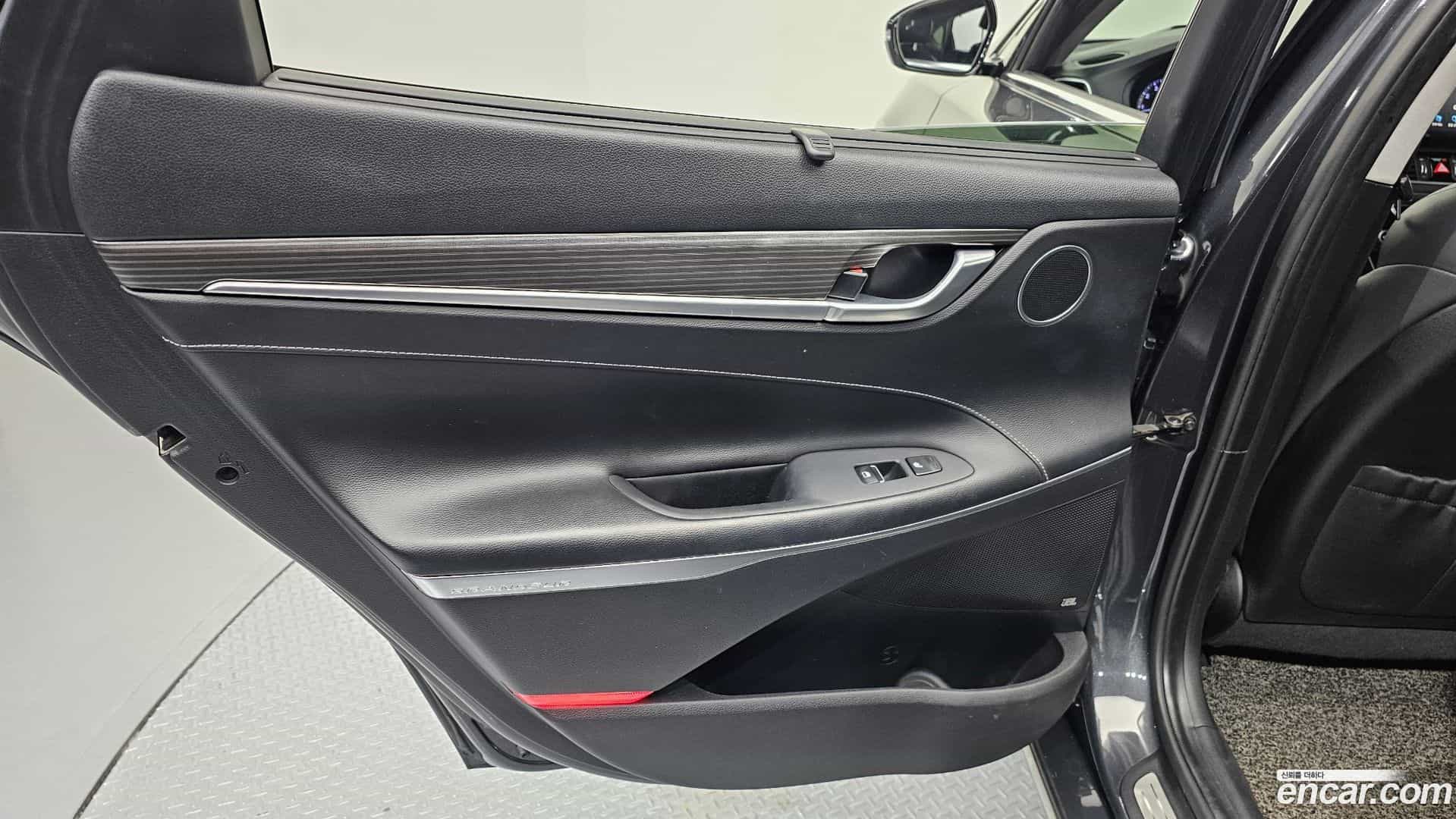 Grandeur Hyundai 2016.11-INNER-035