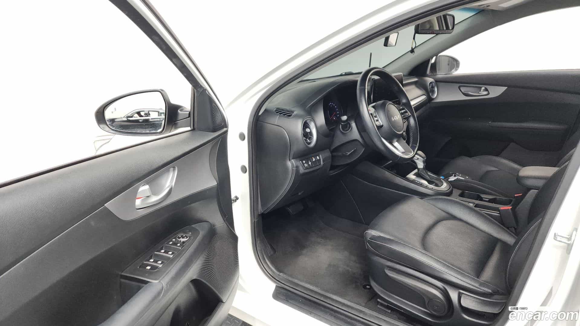K3 Kia 2022.1-INNER-010