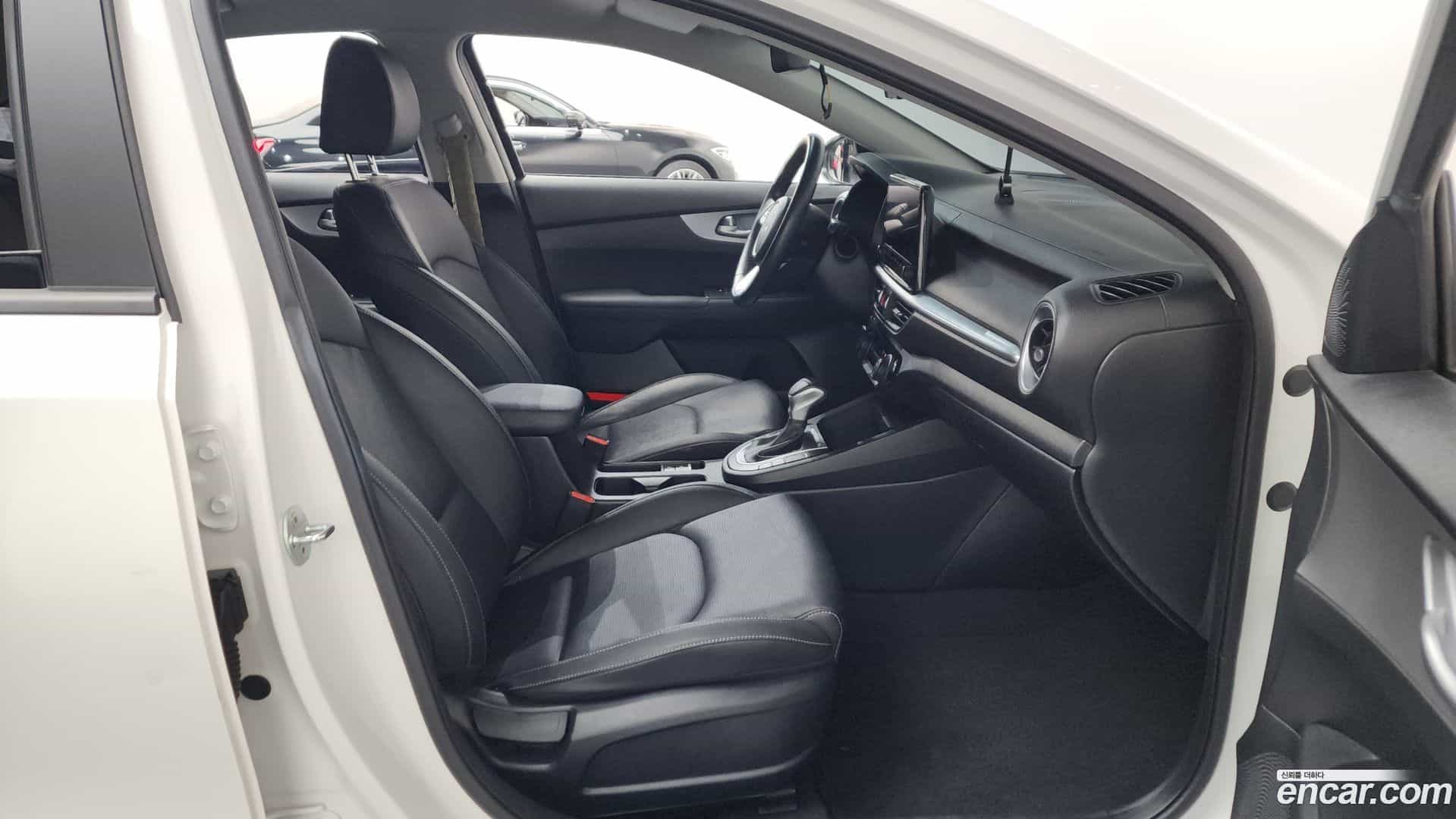 K3 Kia 2022.1-OPTION-015