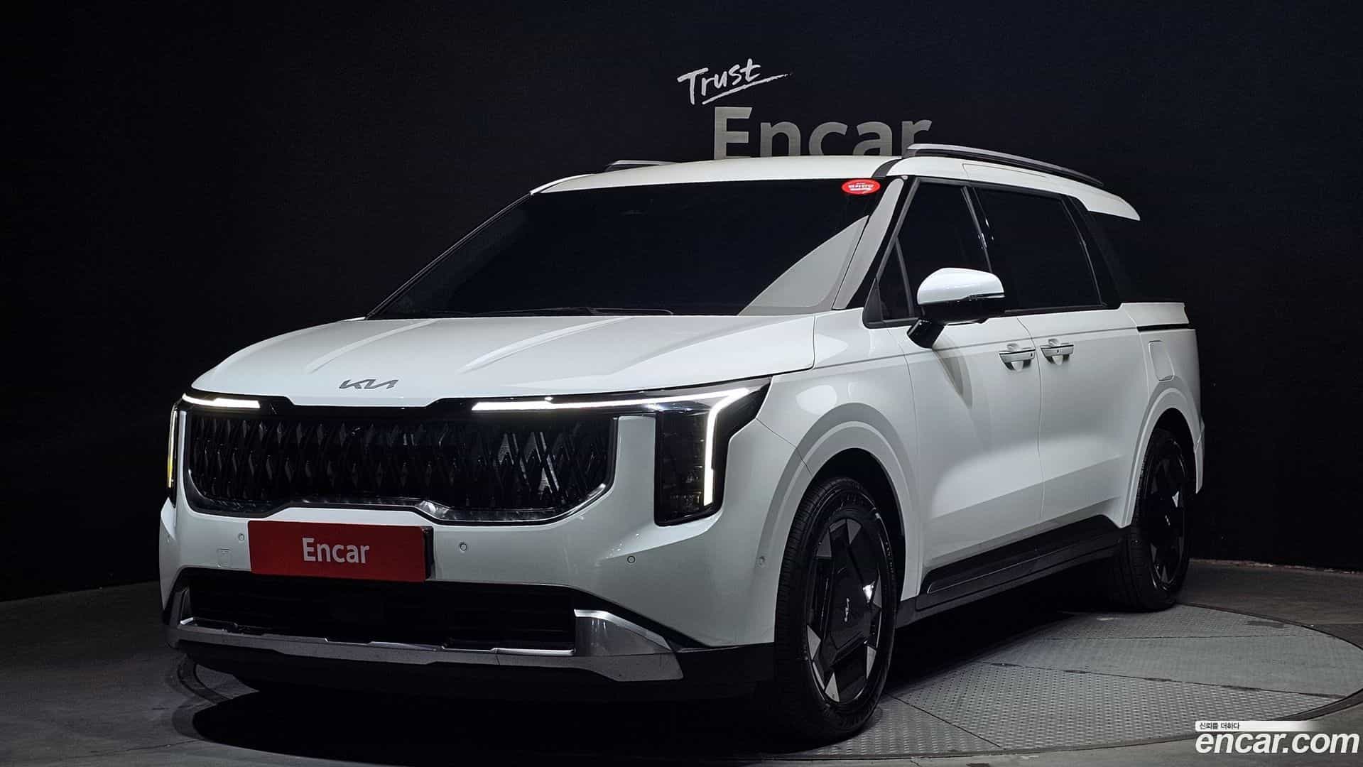 Canival Kia 2024.11-OUTER-001