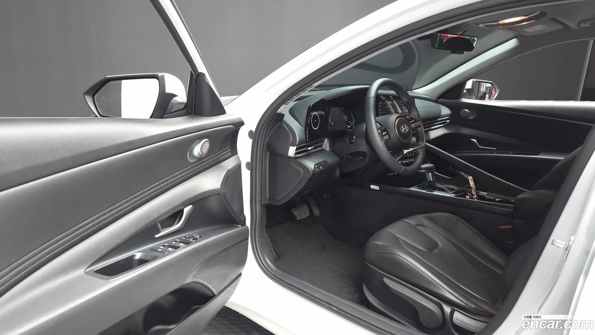 AVANTE Hyundai 2024.3-OPTION-015