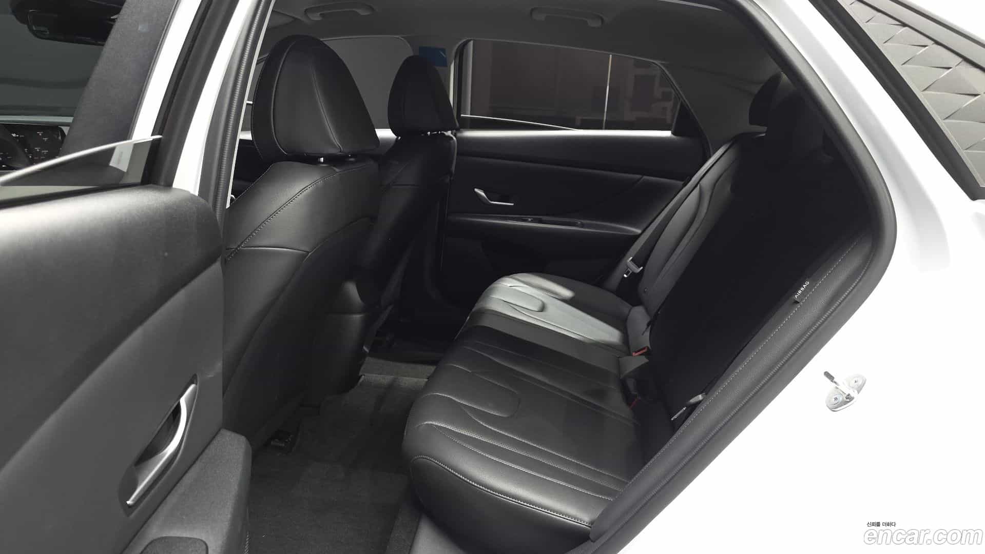 AVANTE Hyundai 2024.3-OPTION-016
