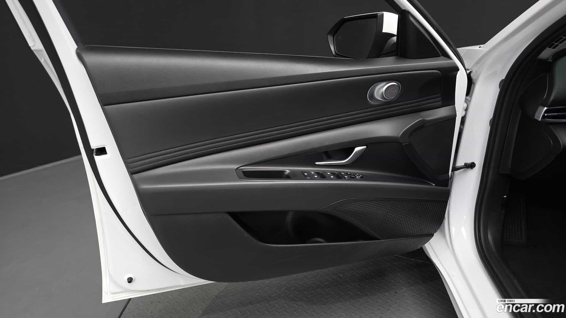 AVANTE Hyundai 2024.3-INNER-034