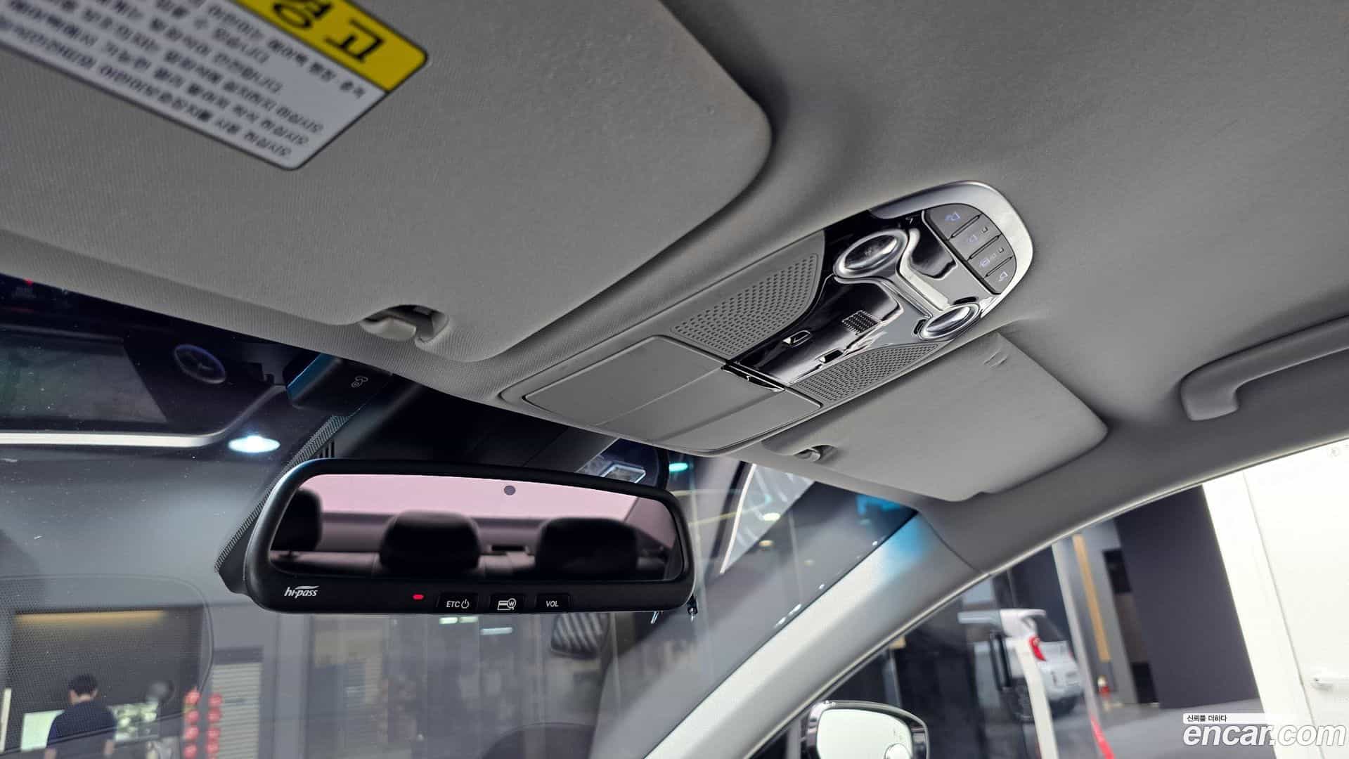 Grandeur Hyundai 2017.4-OPTION-024