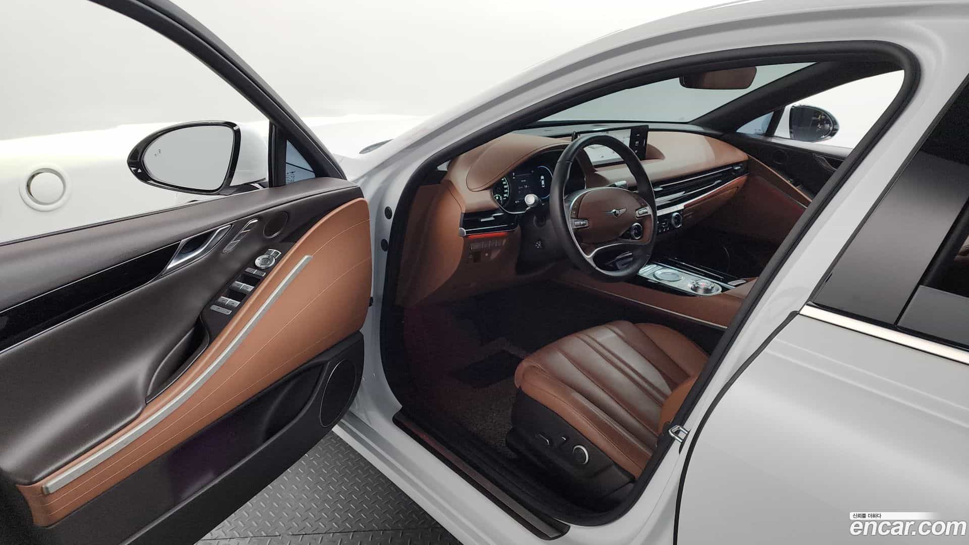 G80 Genesis 2021.2-INNER-010