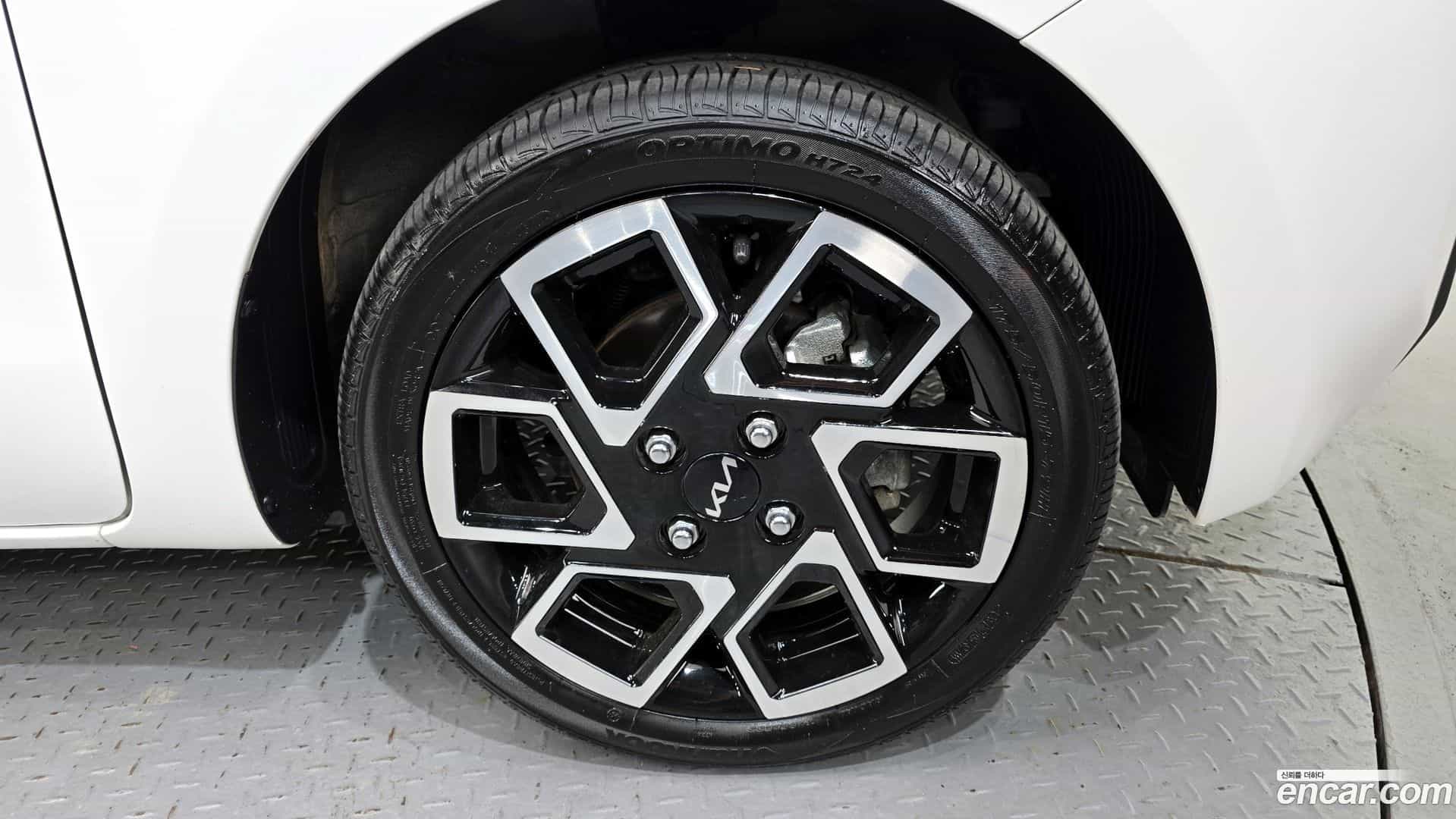 RAY Kia 2025.0-OUTER-031
