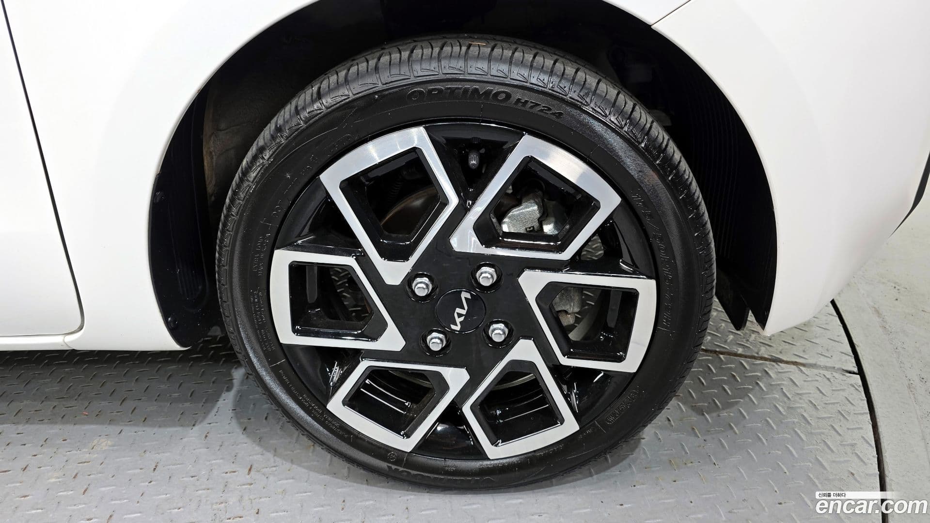 Main__Slider__Photo:RAY Kia 2025.0-20