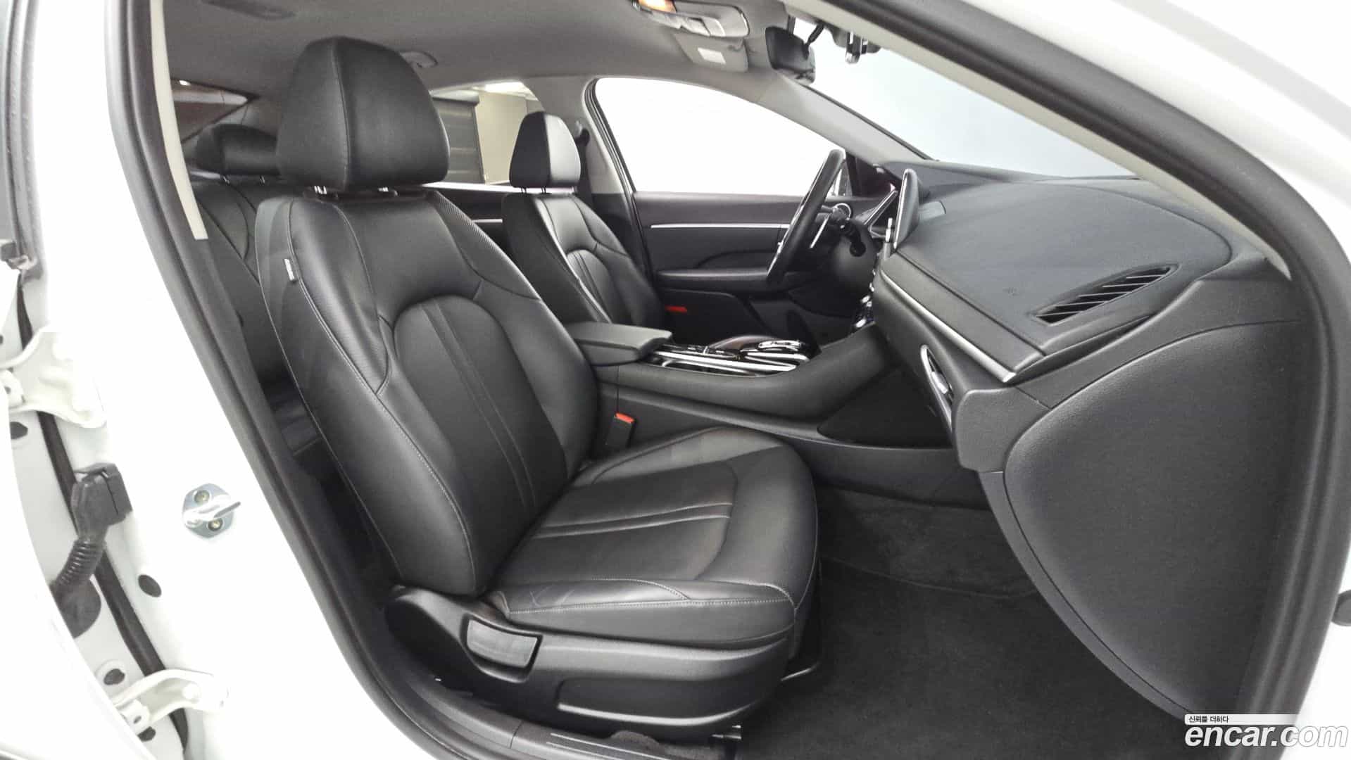 Sonata Hyundai 2019.9-OPTION-015