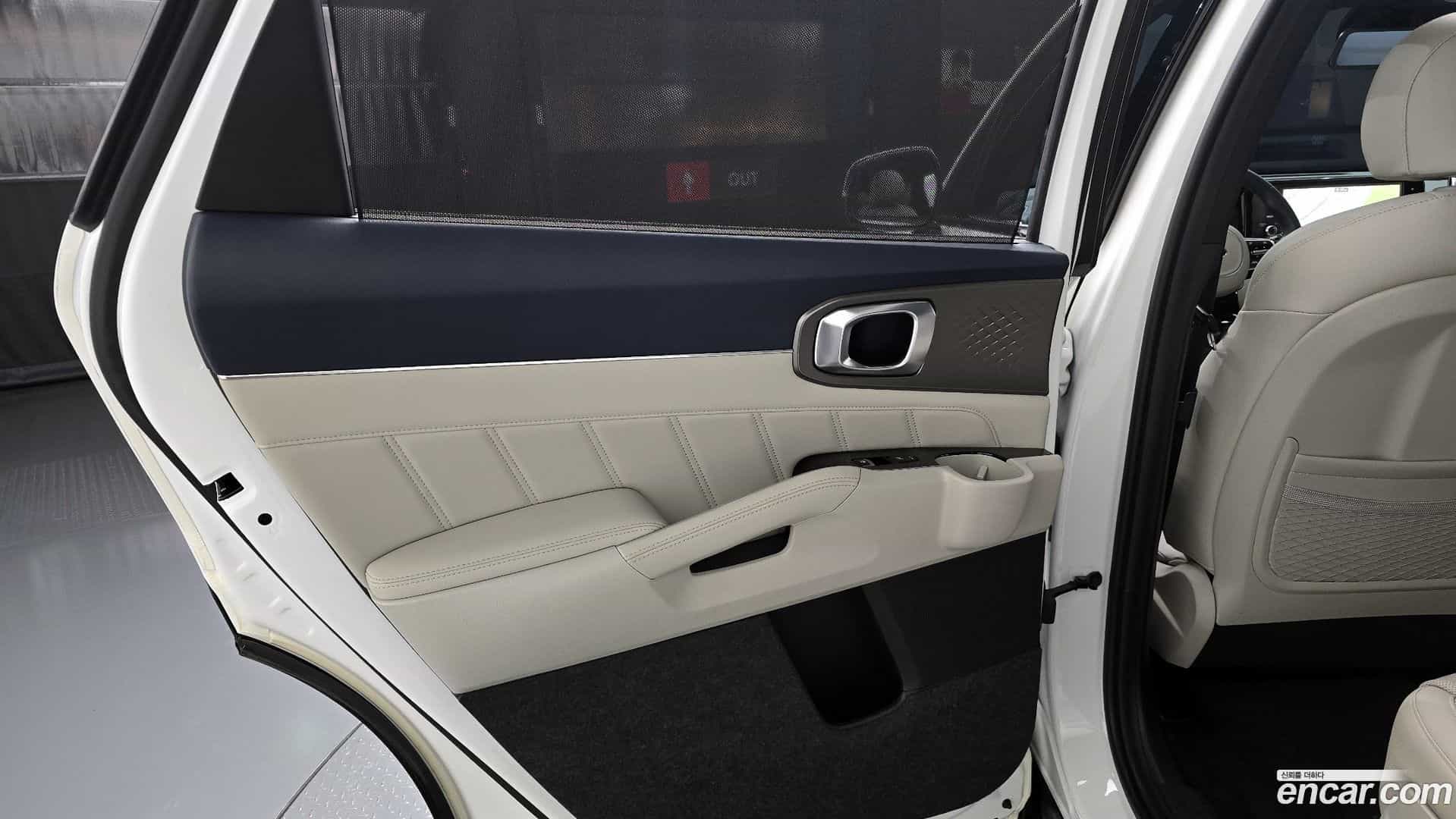 Sorento Kia 2021.1-INNER-035