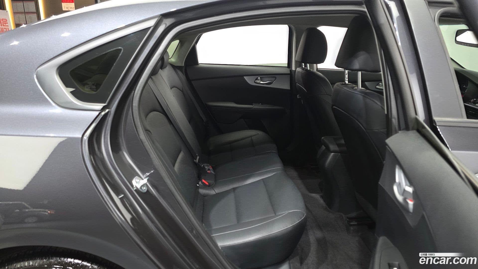 Main__Slider__Photo:K3 Kia 2023.1-25