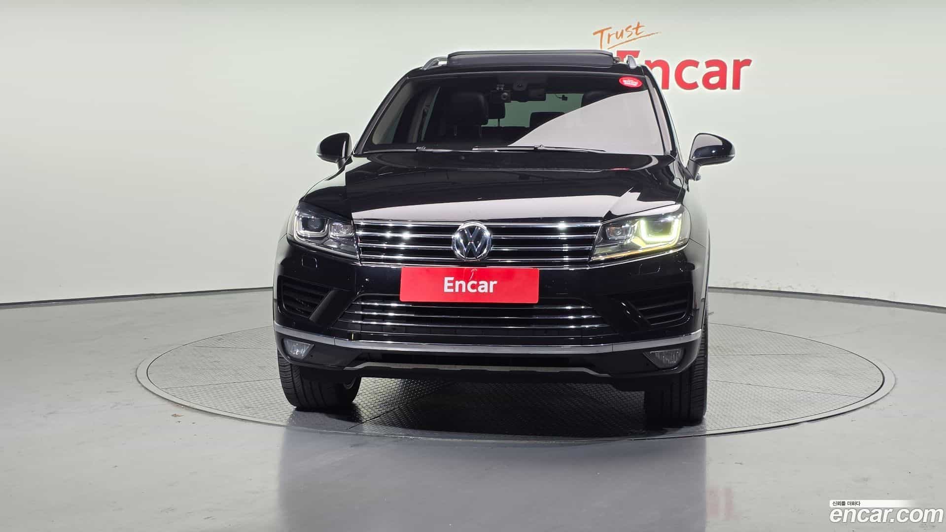 Touareg Volkswagen 2016.8-OUTER-003