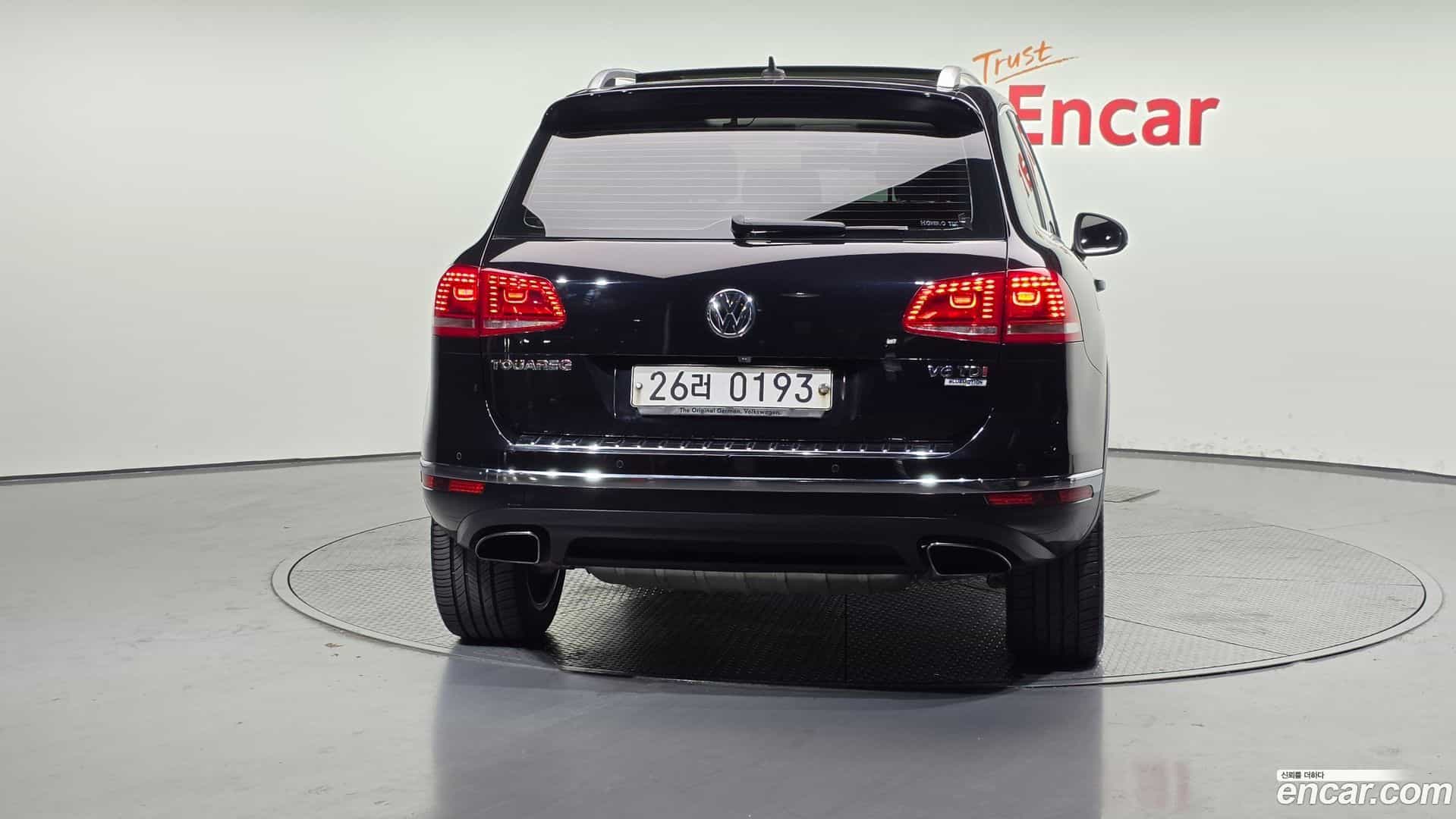 Touareg Volkswagen 2016.8-OUTER-004