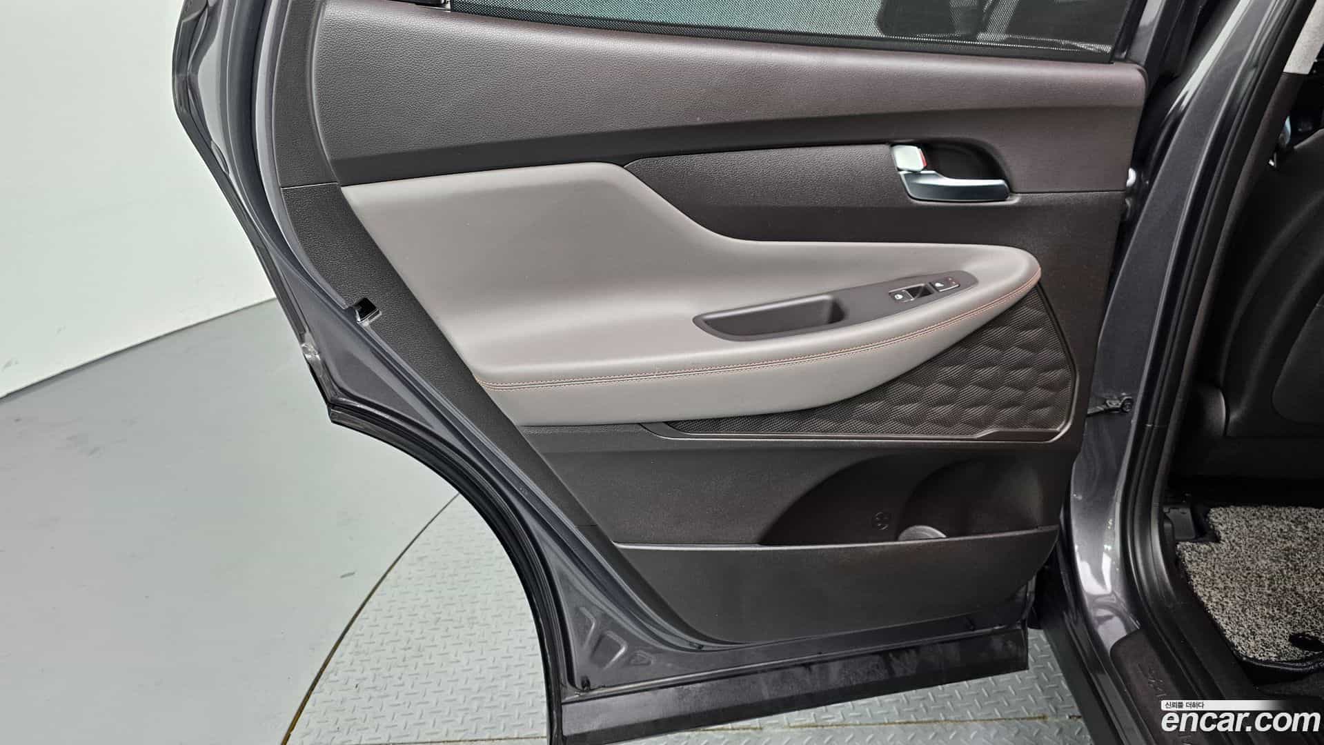 Santafe Hyundai 2018.9-INNER-035