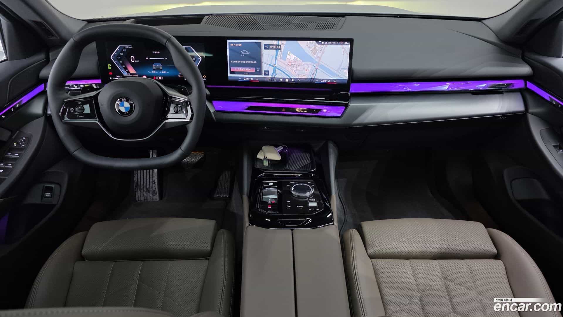 5-Series BMW 2025.10-INNER-007