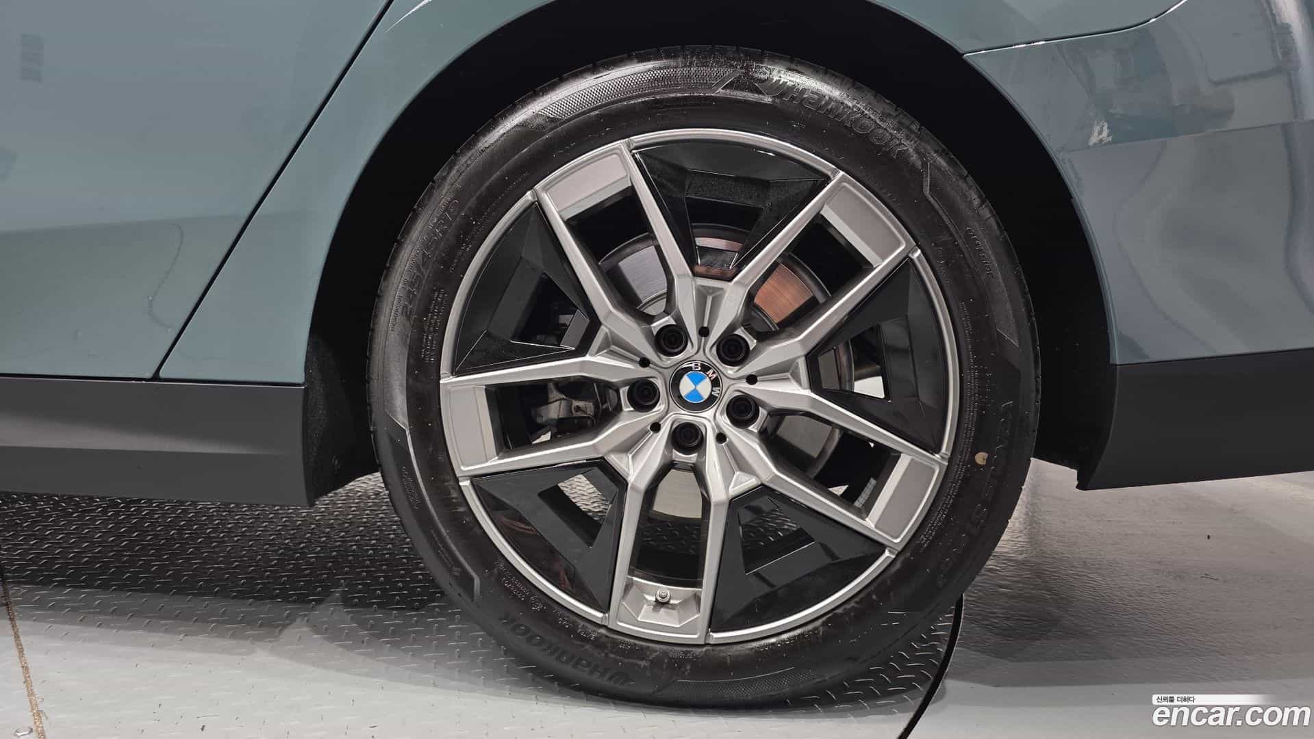 5-Series BMW 2025.10-OUTER-031