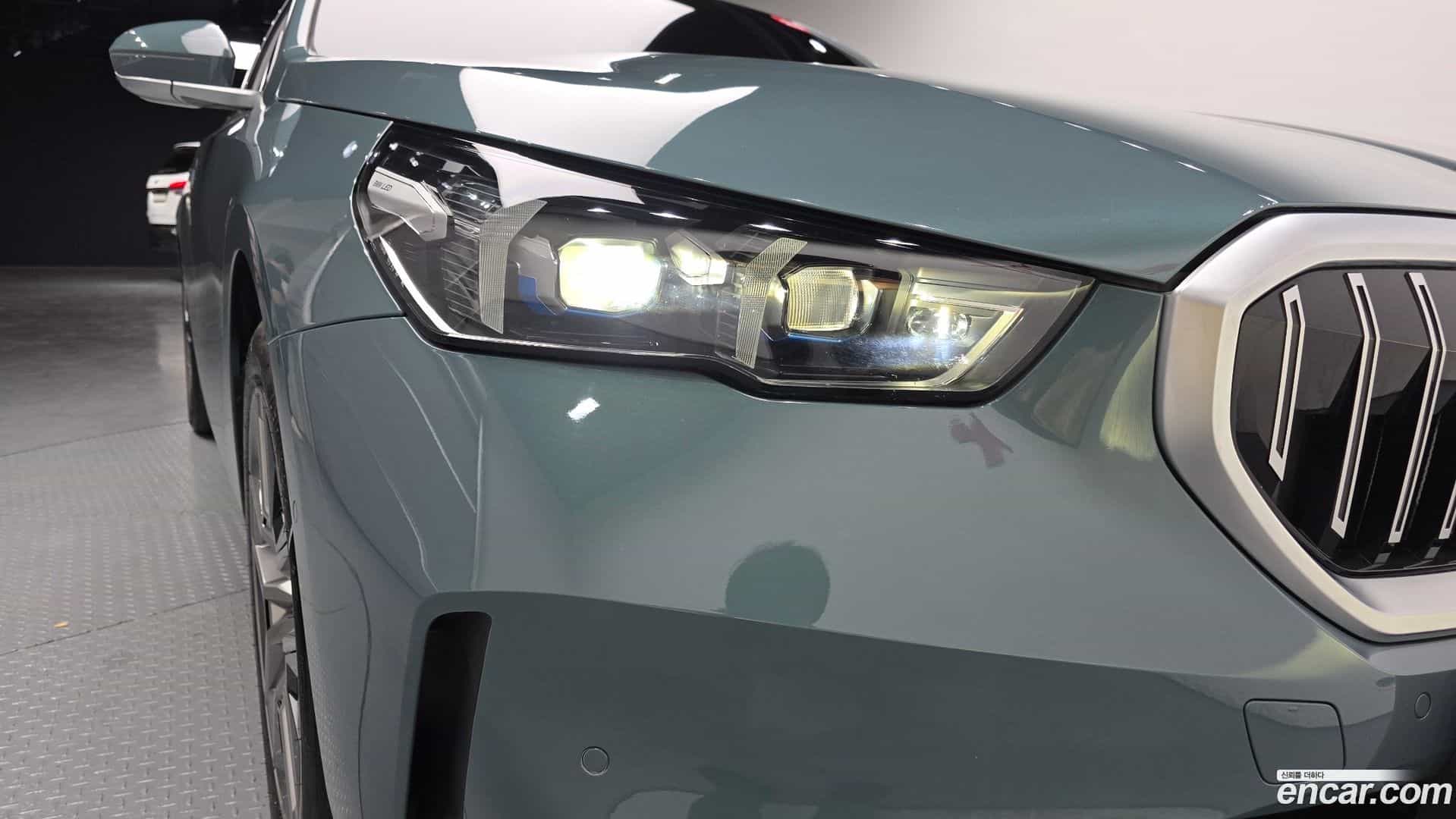 5-Series BMW 2025.10-OUTER-032