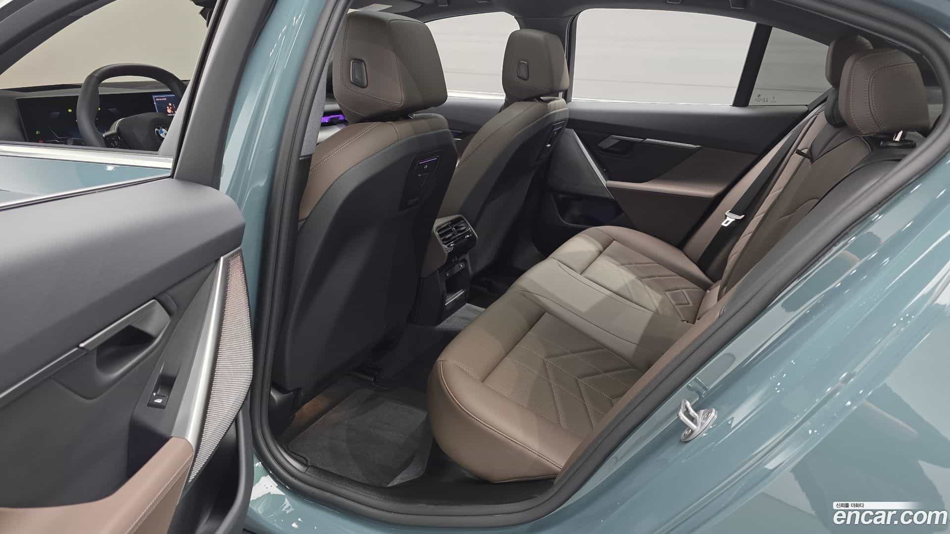 5-Series BMW 2025.10-INNER-036