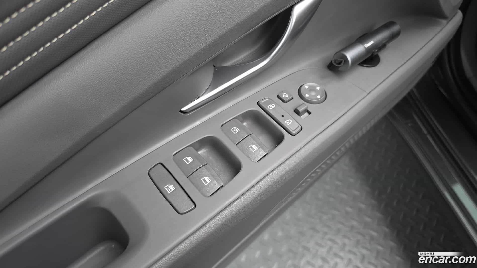 AVANTE Hyundai 2022.11-OPTION-041