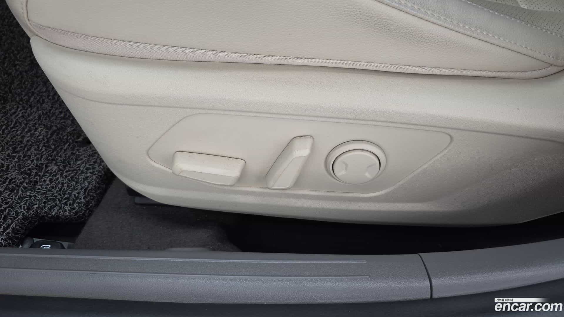 AVANTE Hyundai 2022.11-OPTION-044